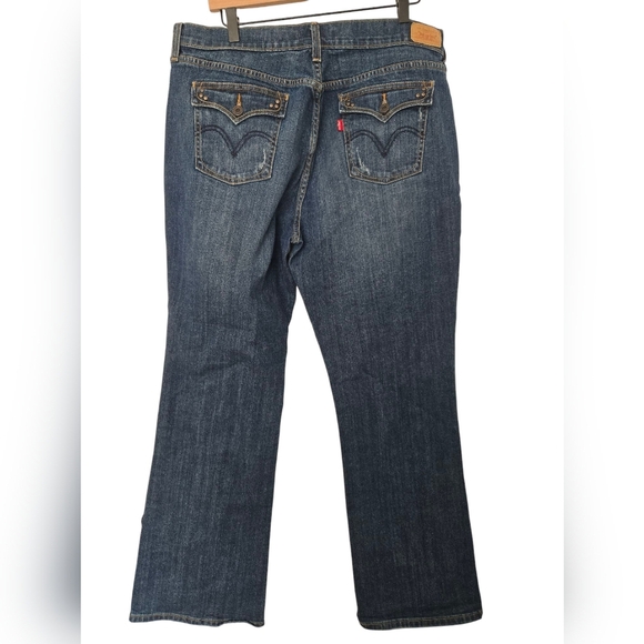 Levi Strauss Classic Blue Women's Jeans Size 15 EUC - Picture 2 of 5